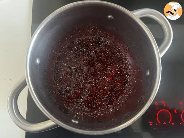 Zdrowy dżem z owoców leśnych i nasion chia - Przygotowanie krok 2
