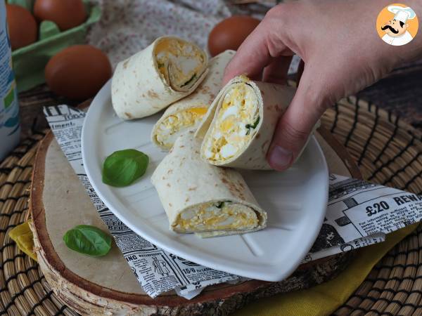 Miękki i bogaty w białko wrap z jajkiem i fetą - Przygotowanie krok 8