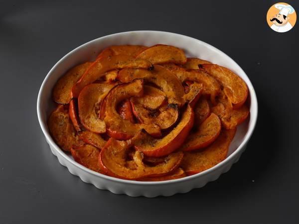 Tatin z dyni z kozim serem i miodem - Przygotowanie krok 7