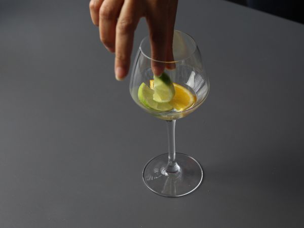 Sangria musująca: orzeźwiająca gwiazda świąt - Przygotowanie krok 1
