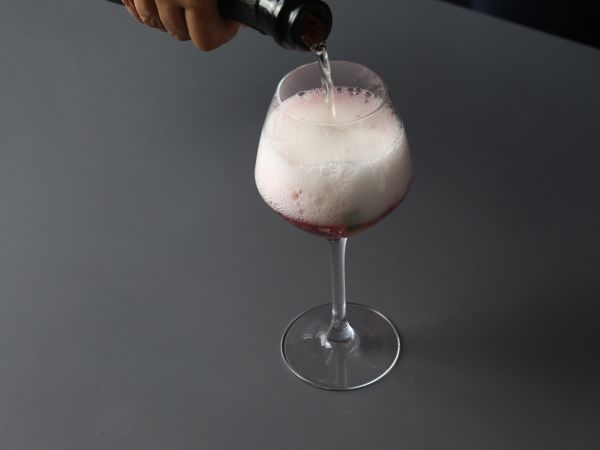 Sangria musująca: orzeźwiająca gwiazda świąt - Przygotowanie krok 3