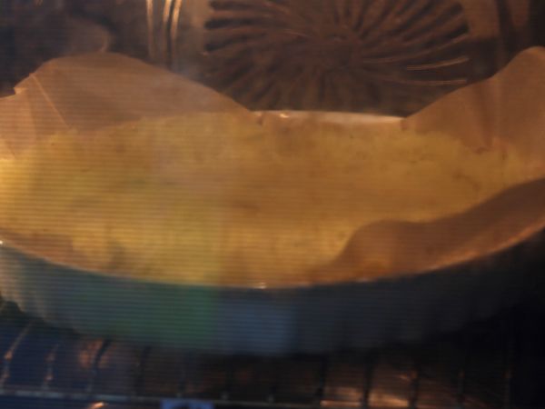 Tarta z wędzonym łososiem na ziemniaczanym spodzie - Przygotowanie krok 4