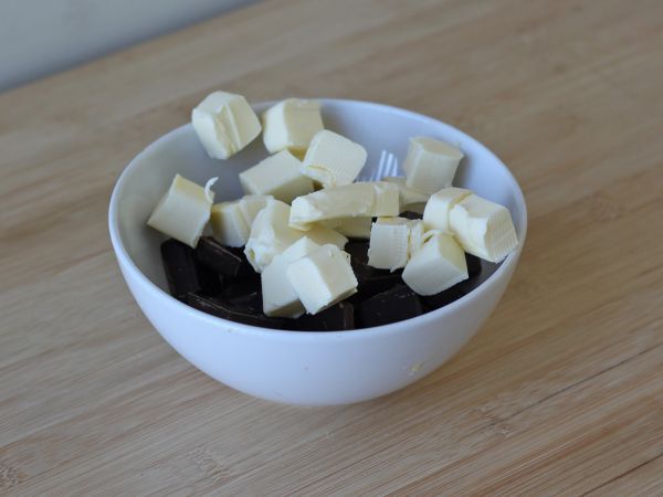 Czekoladowo-orzechowe brownie w frytkownicy powietrznej - Przygotowanie krok 3