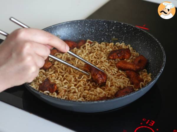 Jak ugotować makaron Buldak Habanero Lime, przepis z marynowanym kurczakiem! - Przygotowanie krok 12