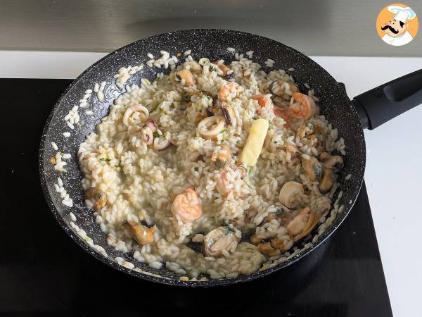 Mrożone risotto z owocami morza: idealne rozwiązanie na szybkie i smaczne danie - Przygotowanie krok 9
