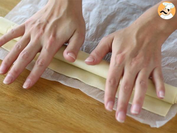 Pastéis de nata we frytkownicy powietrznej. Szybki i łatwy przepis na tradycyjne portugalskie słodycze. - Przygotowanie krok 1