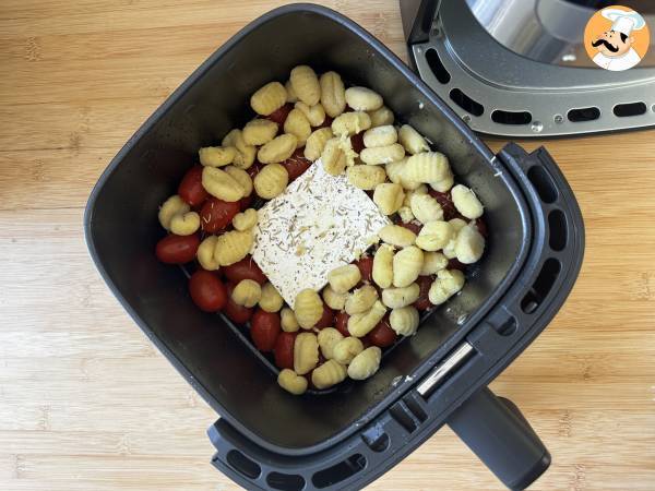 Pieczone gnocchi z fetą z Airfryer, super szybkie danie z pomidorkami koktajlowymi i fetą! - Przygotowanie krok 3