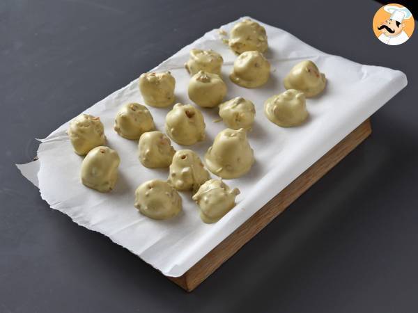 Franui z pistacjami, pysznymi malinami w panierce, rozpływające się i chrupiące - Przygotowanie krok 6