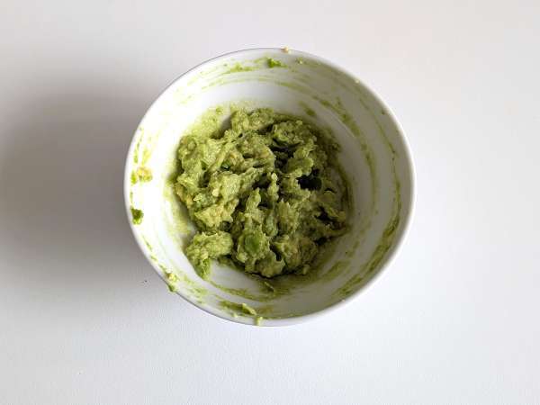 Tosty z awokado z mango i limonką: świeży, szybki i smaczny przepis - Przygotowanie krok 2