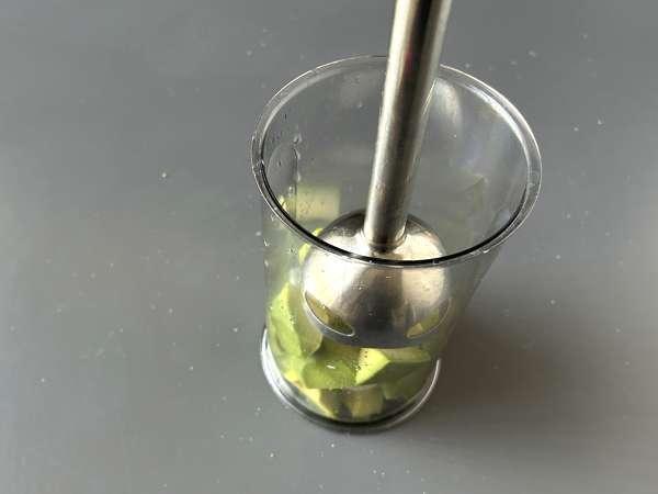 Kremowy majonez z awokado z jajkiem na twardo - bez surowego jajka - Przygotowanie krok 3