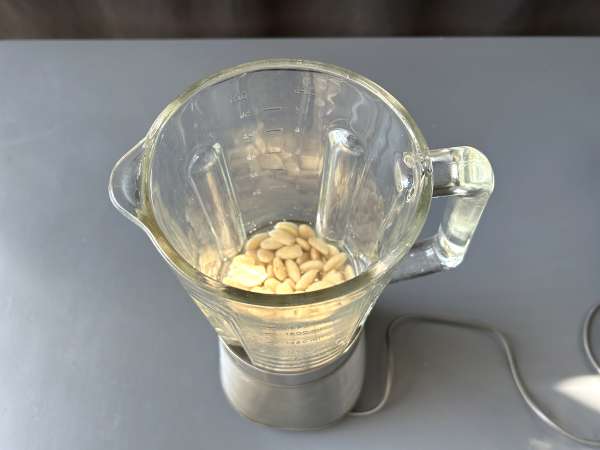 Andaluzyjskie Ajoblanco: zimna zupa, na którą zawsze masz ochotę latem - Przygotowanie krok 3