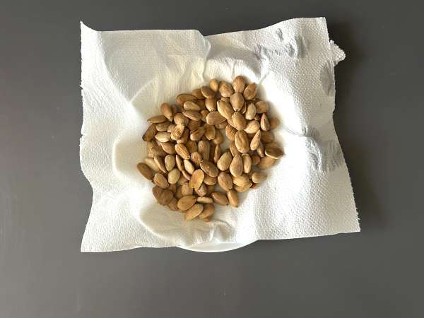 Tradycyjne marokańskie ciasto z cegiełkami, kurczakiem i przyprawami - Przygotowanie krok 9