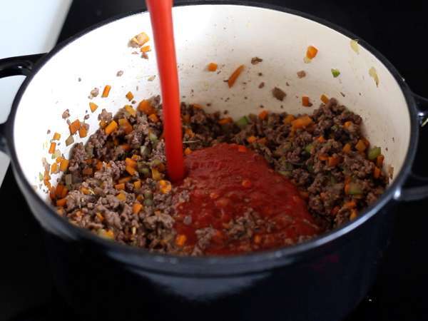 Makaron z sosem bolońskim - tagliatelle al ragù alla bolognese - Przygotowanie krok 4