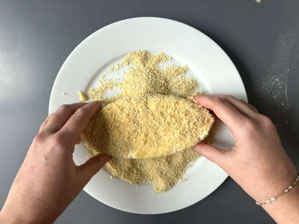 Panierowany kaprys bogów z ziemniakami z frytkownicy powietrznej - Przygotowanie krok 5