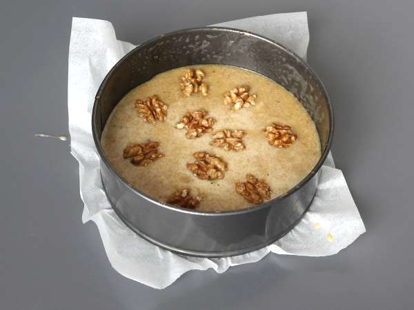 Super proste ciasto orzechowe z zaledwie 4 składników - Przygotowanie krok 5