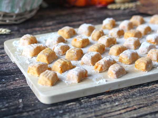 Domowe gnocchi dyniowe: miękkie, delikatne i idealne na jesień! - Przygotowanie krok 8
