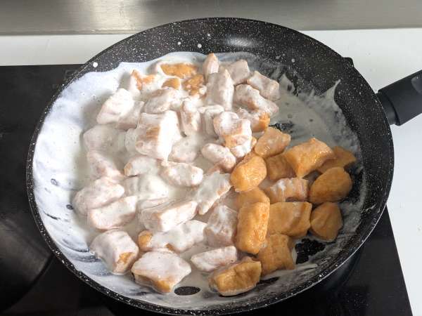 Kremowe gnocchi dyniowe z Philadelphią i chrupiącymi orzechami włoskimi - Przygotowanie krok 6