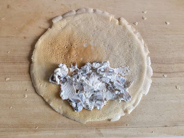 Crespelle z ricottą i grzybami: idealny kremowy wegetariański przepis na każdą okazję - Przygotowanie krok 8