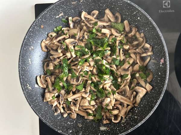 Flany ze szpinakiem i grzybami - Przygotowanie krok 6