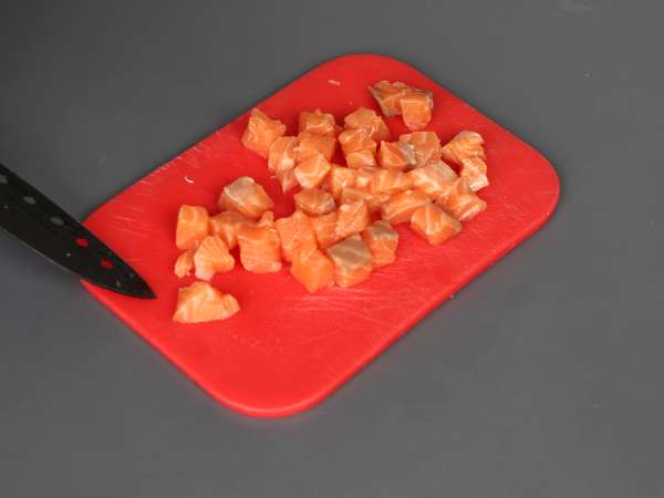 Azjatyckie tacos: tatar z łososia w chrupkach ryżowych - Przygotowanie krok 3