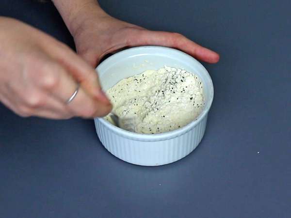 Super proste ciasto proteinowe z czerwonymi owocami - Przygotowanie krok 1