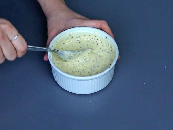 Super proste ciasto proteinowe z czerwonymi owocami - Przygotowanie krok 2