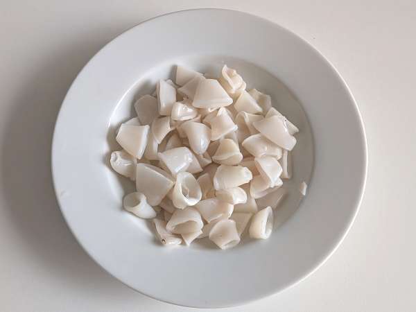 Sos z kalmarów: idealna przyprawa do makaronu - Przygotowanie krok 1