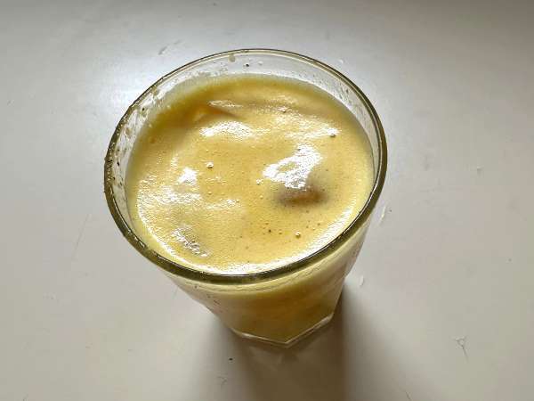 Caipirinha de maracujá batida: bardziej kremowa i orzeźwiająca wersja brazylijskiego klasyka. - Przygotowanie krok 3