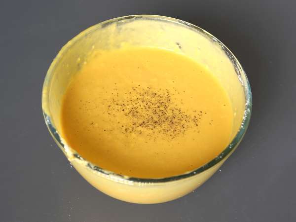 Pikantne brownie z szynką i fetą oraz dynią: idealny przepis na zupę recyklingową! - Przygotowanie krok 1