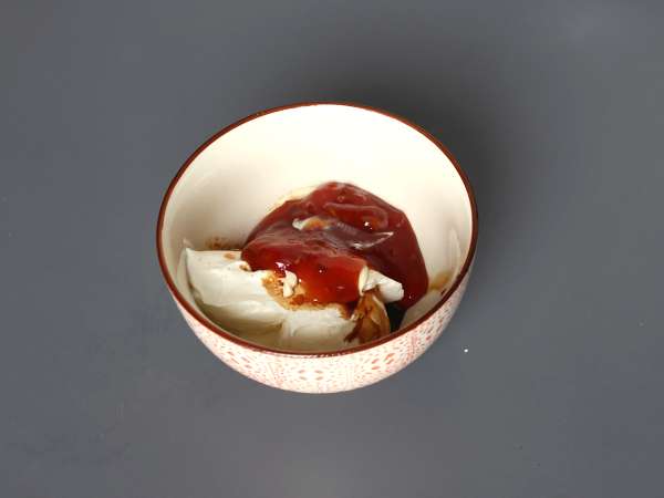 Kremowy, smaczny sos do chrupiącego kurczaka - Przygotowanie krok 1