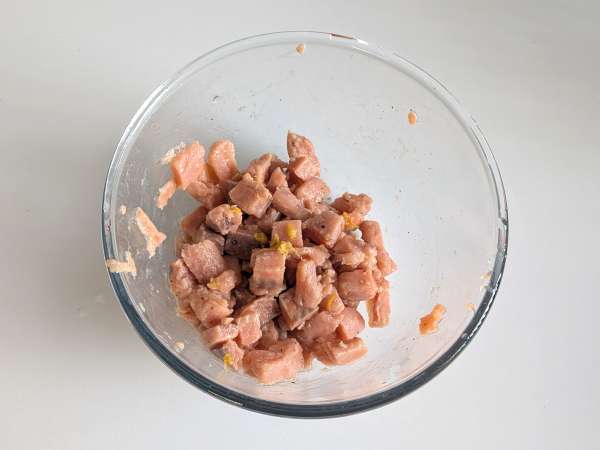 Lasagne z łososia z burratą i kremowymi, chrupiącymi pistacjami - Przygotowanie krok 1