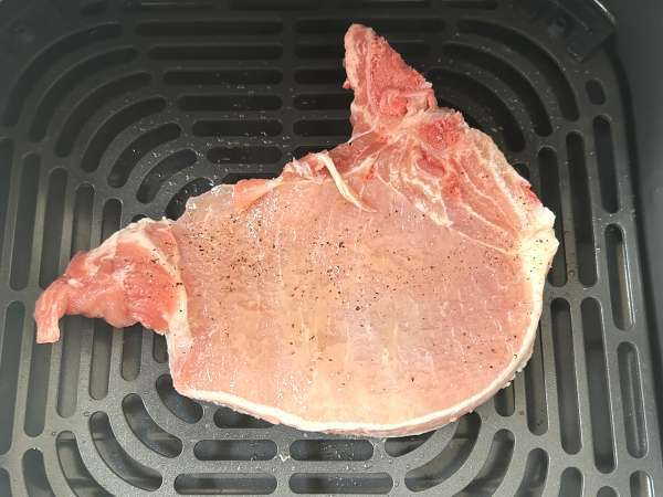 Jak przyrządzić kotlet schabowy w urządzeniu Airfryer? - Przygotowanie krok 2