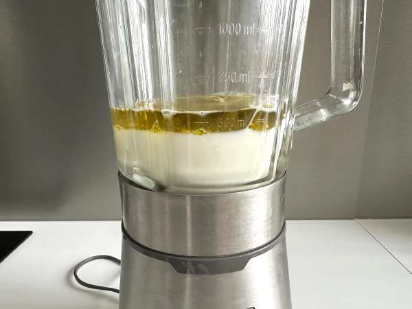 Pikantne ciasto w blenderze: szybkie, łatwe i bardzo wilgotne - Przygotowanie krok 2