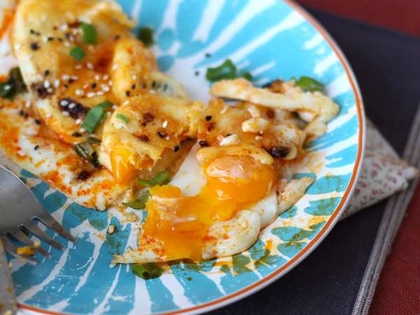 Jajka sadzone z miodem i mozzarellą, czyli ekspresowe śniadanie na słodko, słono i ostro! - Przygotowanie krok 6