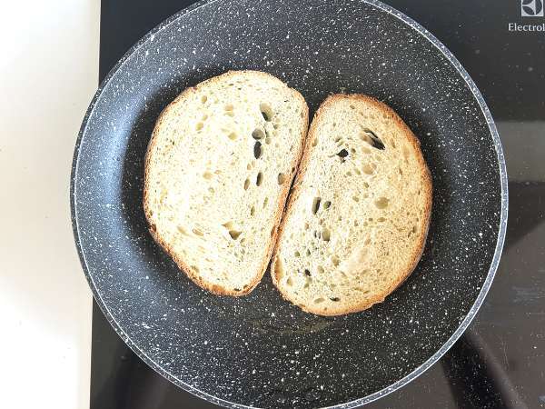 Tartinki ze szparagami, cytryną i bazyliową ricottą - Przygotowanie krok 4