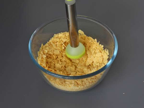 Czekoladowe Pringlesy w piaskowych różach - Przygotowanie krok 1