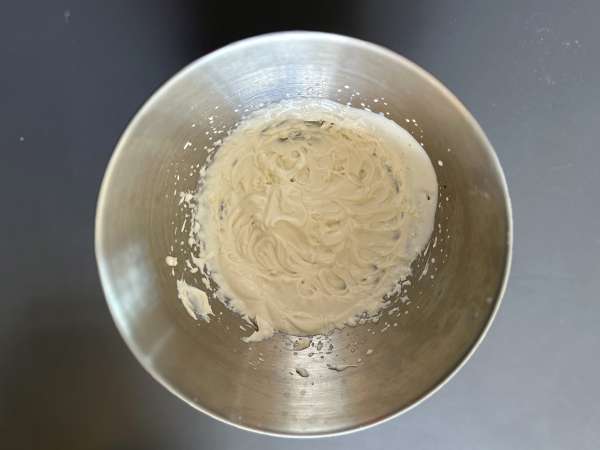 Strawberry shortcake, amerykańskie kruche ciasto truskawkowo-śmietankowe, które nigdy nie zawodzi - Przygotowanie krok 7