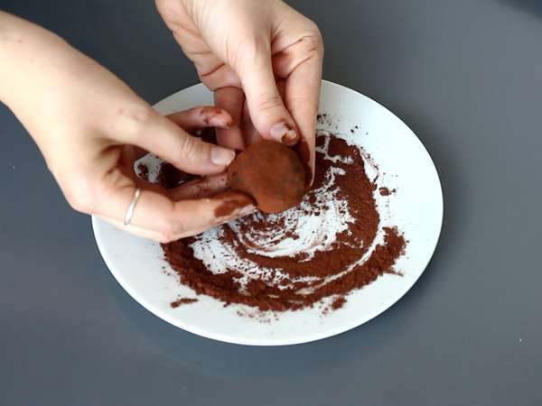 Dubajskie ciasteczka do żucia, wirusowy przepis na mochis z pistacjami i nadzieniem kadaif - Przygotowanie krok 10