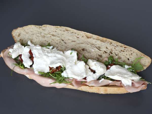 Wyśmienita włoska kanapka z mortadelą i serem burrata - Przygotowanie krok 5