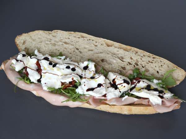 Wyśmienita włoska kanapka z mortadelą i serem burrata - Przygotowanie krok 6