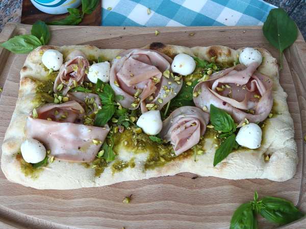 Pinsa z pesto i mortadelą, gotowa w 10 minut! - Przygotowanie krok 7