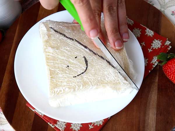 Ichigo sando, japońska kanapka truskawkowa! - Przygotowanie krok 9