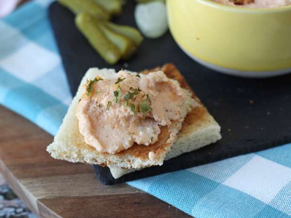 Pasta z surimi: przepis na błyskawiczną przekąskę - Przygotowanie krok 6