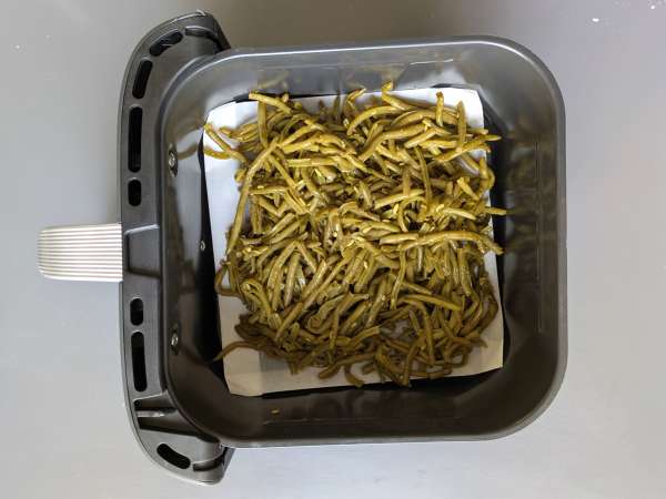 Chrupiące nuggetsy z tofu i fasolka szparagowa po tajsku z frytkownicy powietrznej - Przygotowanie krok 7
