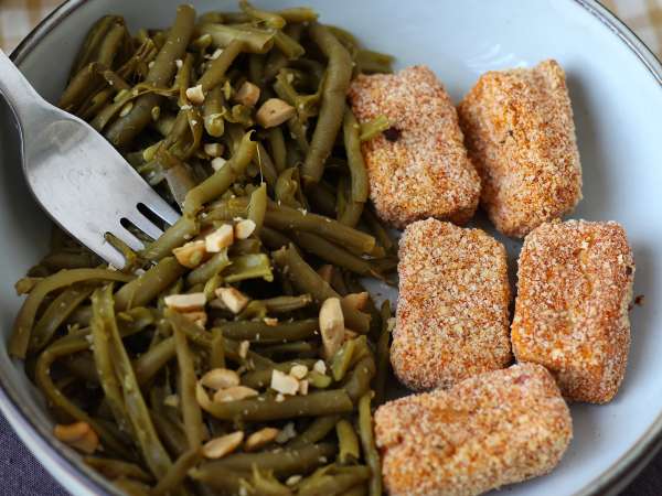 Chrupiące nuggetsy z tofu i fasolka szparagowa po tajsku z frytkownicy powietrznej - Przygotowanie krok 8