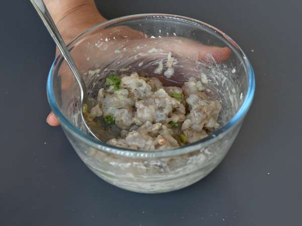 Przekąski z krewetkami na wzór nemb w frytkownicy powietrznej - Przygotowanie krok 2