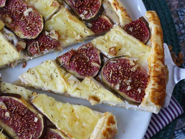 Cienka tarta z figami, serem brie i orzechami - Przygotowanie krok 8