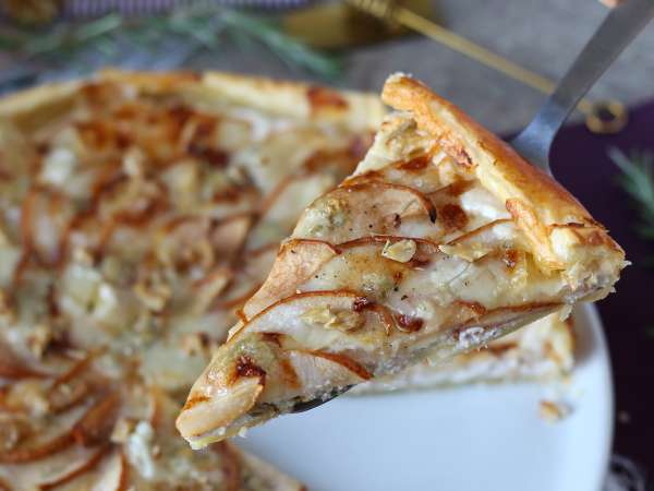Tarta z gruszkami, gorgonzolą i orzechami włoskimi – nieodparte połączenie słodko-słonych smaków - Przygotowanie krok 9