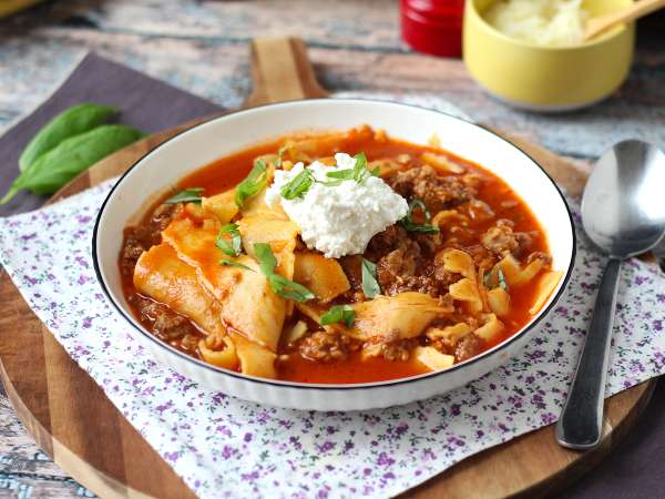 Zupa lasagne z mięsem, ricottą i parmezanem - Przygotowanie krok 7