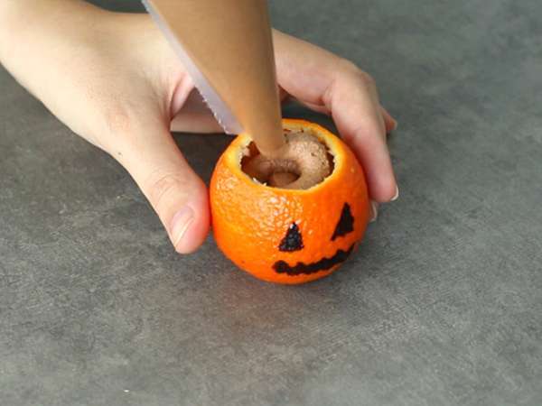 Halloweenowe klementynki z musem czekoladowym - Przygotowanie krok 5